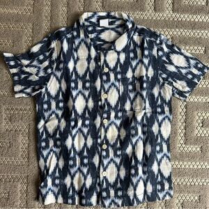 Gap printed button down
